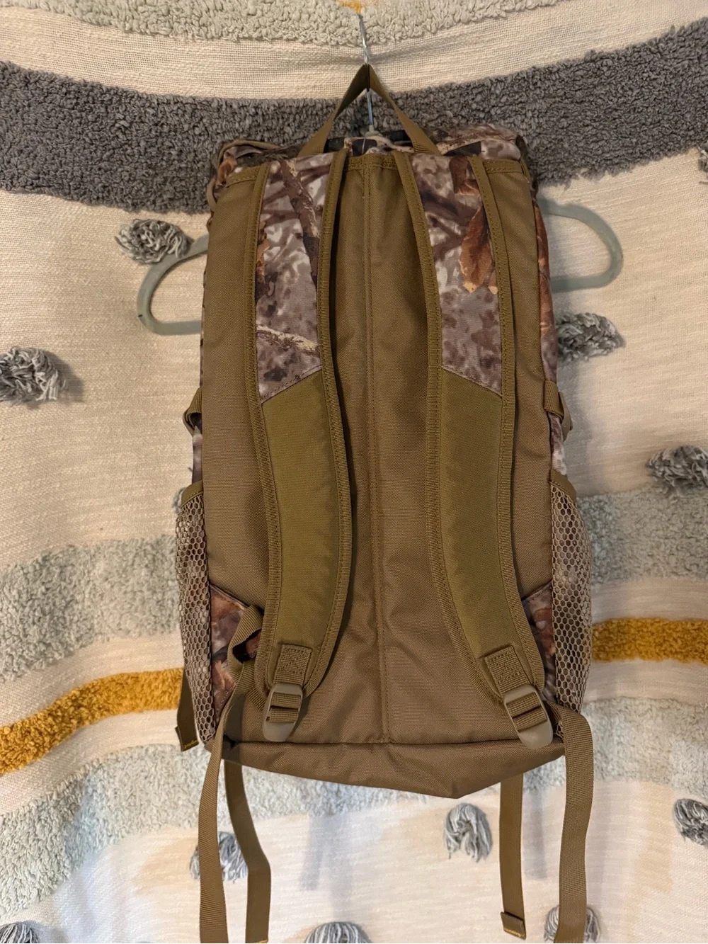 Cabela's Men's Camo Hiking Backpack in Brown and Olive